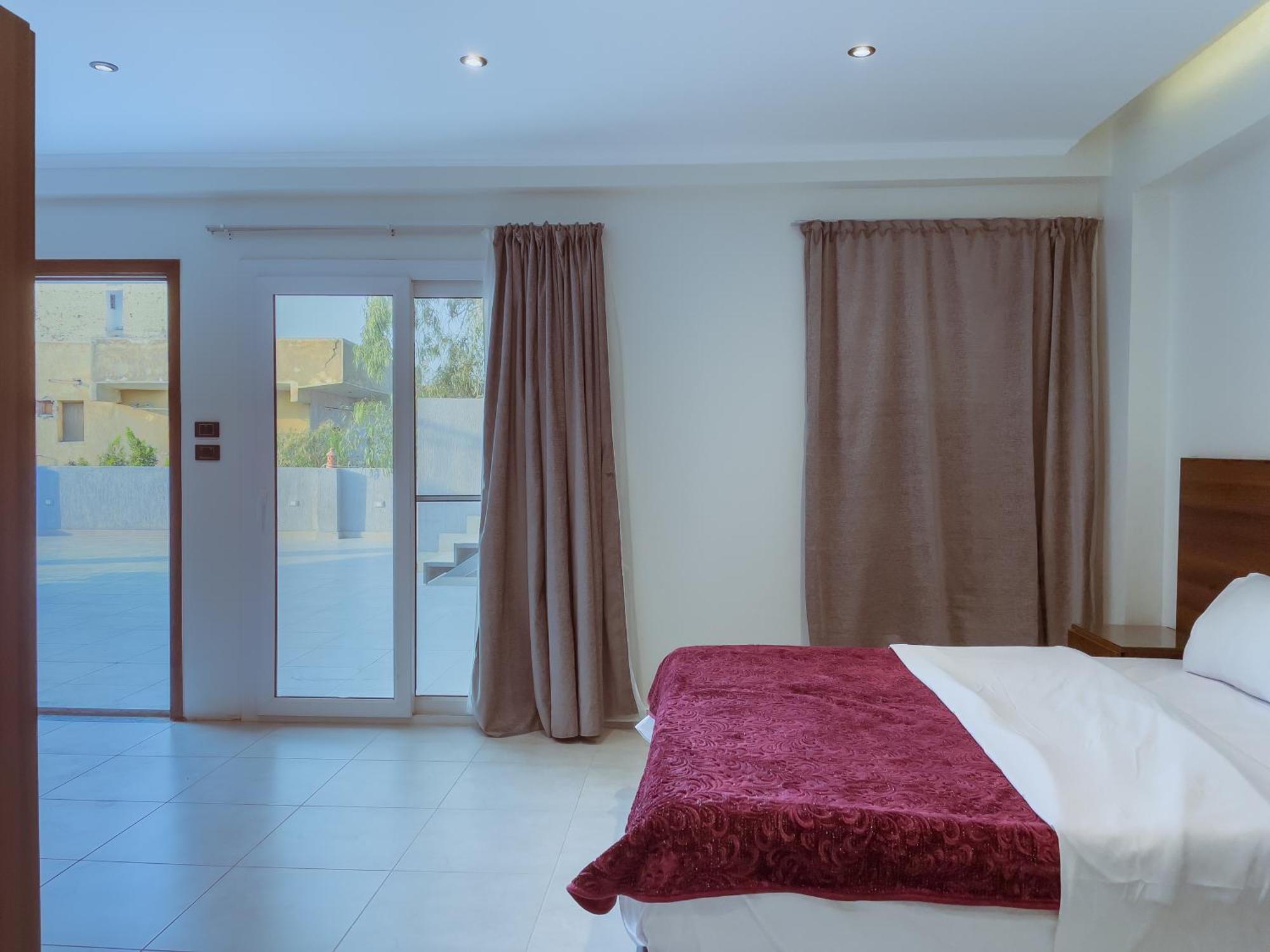King Khufu Pyramids View Hotel Kafrat al Jabal Bilik gambar