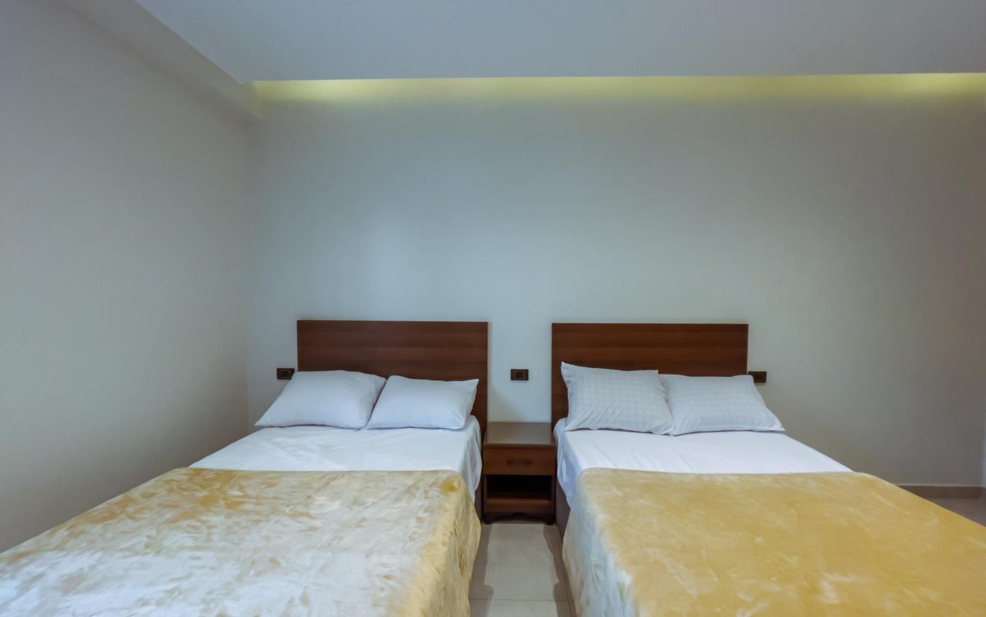 King Khufu Pyramids View Hotel Kafrat al Jabal Bilik gambar