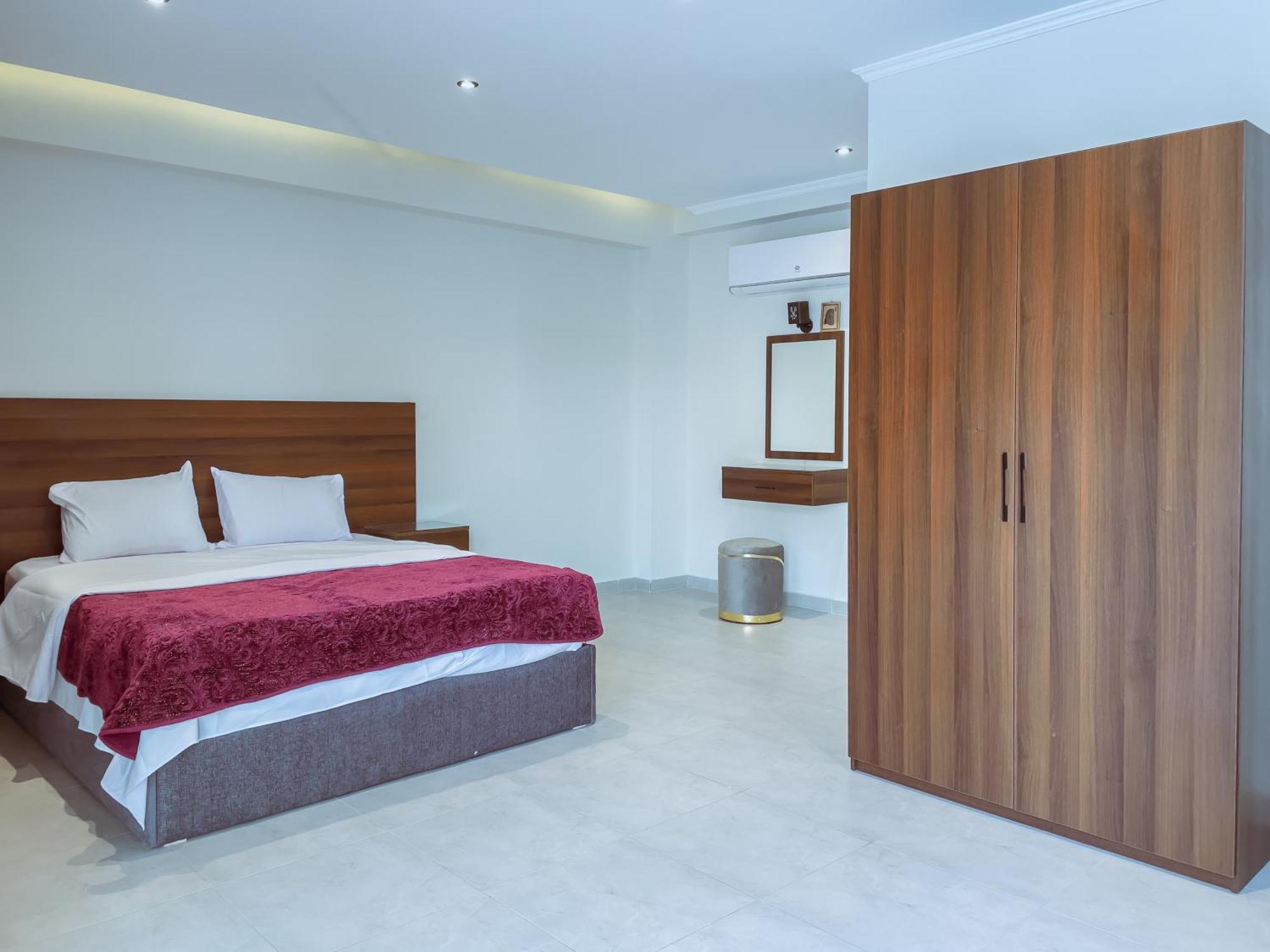 King Khufu Pyramids View Hotel Kafrat al Jabal Bilik gambar